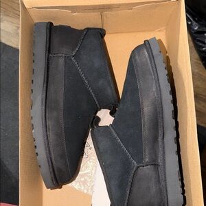 UGG Men's Black Chukka Boots